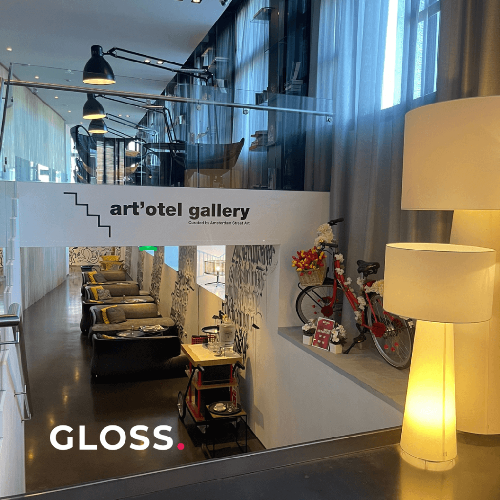 Gloss visits art gallery on Amsterdam business trip